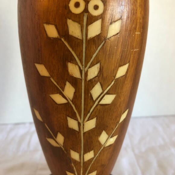 Vintage tall Wood Vase with White Bone inlaid design, hand crafted - Picture 3 of 9